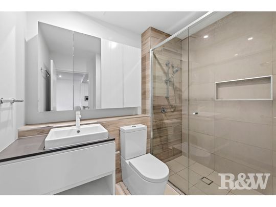 Hubert Street, Woolloongabba - Photo 1