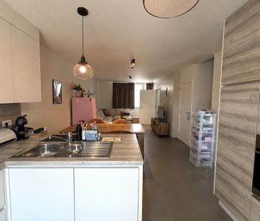 Instapklare gezinswoning nabij Kasteelpark in Zwevezele! - Foto 2