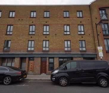 3 bedroom apartment to rent - Photo 6