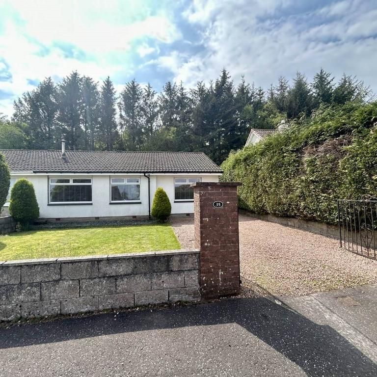3 bedroom bungalow to rent - Photo 1