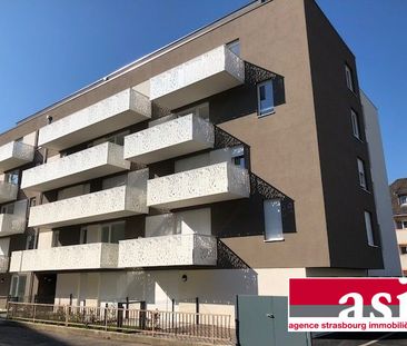 2 PIECES EN ATTQIUE - PARKING ET CAVE - Photo 2