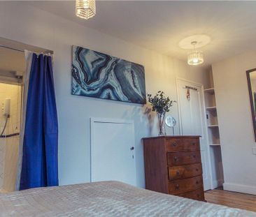 5 bedroom semi-detached house to rent - Photo 4