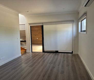 Townhouse in Dallas - Photo 1