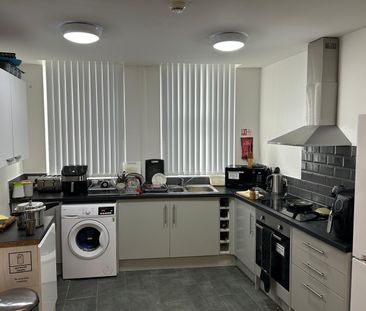 Room in a Shared House, Bootle, L20 - Photo 3