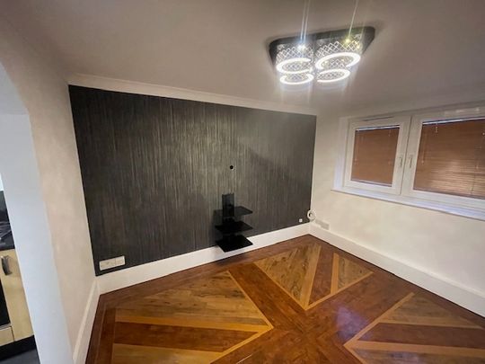 1 Bed Flat, Raphael Close, CV5 - Photo 1