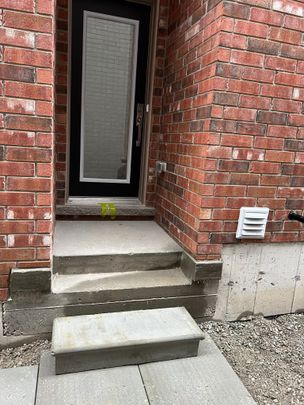 For Lease - 3 Ranch Terrace Unit# 2, Barrie, Ontario - Photo 1