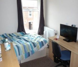 4 Bed - 4 Bed Student House For 2019/20 - Photo 2