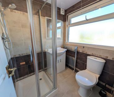 4 bedroom terraced house to rent - Photo 2