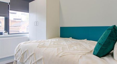 1 bedroom in a flat share to rent - Photo 4