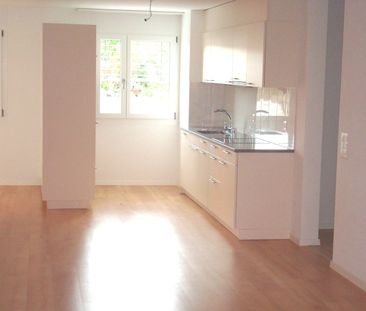 Moderne 4.5 Zimmerwohnung in Zürich-Affoltern - Photo 1