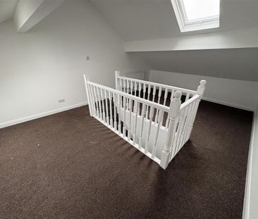 2 bedroom flat to rent - Photo 6