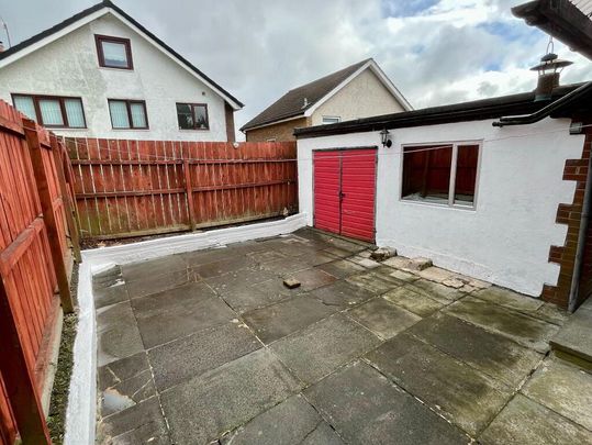 12 Thornleigh Park, Lisburn, BT28 2DD - Photo 1