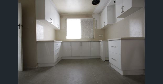 RENOVATED 4 BEDROOM FAMILY HOME IN SPRINGVALE - Photo 1