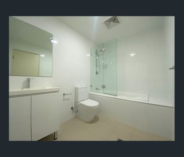 MODERN TWO-BEDROOM APARTMENT IN THE HEART OF CAMPBELLTOWN - Photo 6