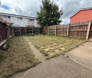 3 bedroom terraced house to rent - Photo 6