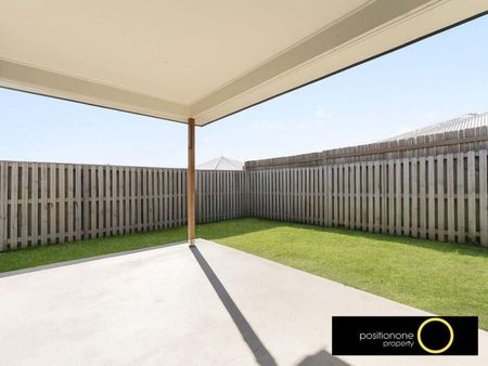 Modern Family home in Yarrabilba within walking Distance to the local High School - Photo 4