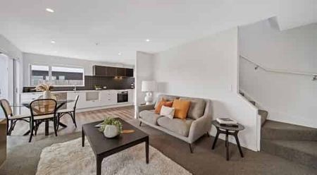 Stylish living close to the city! - Photo 5