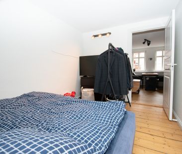 Lys lejlighed med moderne køkken og hyggelig gårdhave - Foto 5