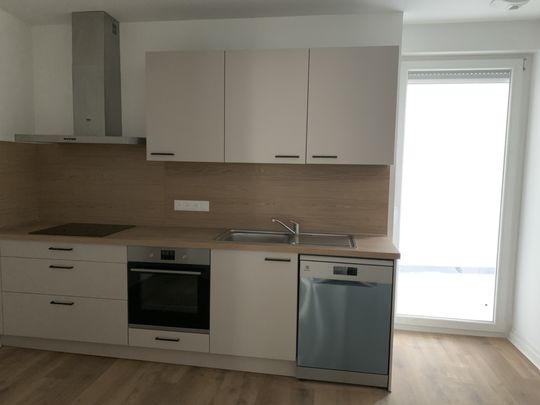 Location Appartement 4 pièces 113m² SARREGUEMINES 57200 - Photo 1