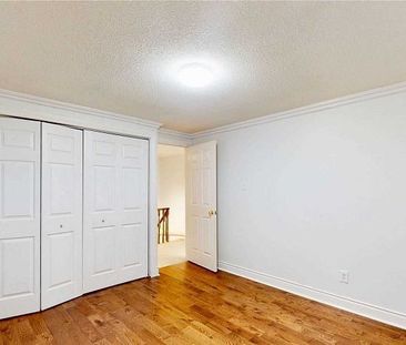 For Lease - 8 Dalzell Avenue, Brampton, Ontario - Photo 5