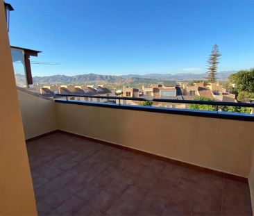 Casa o chalet de alquiler en Alva Myrdal, 2, Pinos de Alhaurín - Photo 2