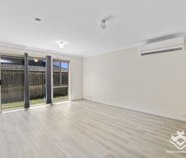 Quiet Cul-de-sac Living with Space, Privacy & Convenience - Photo 5