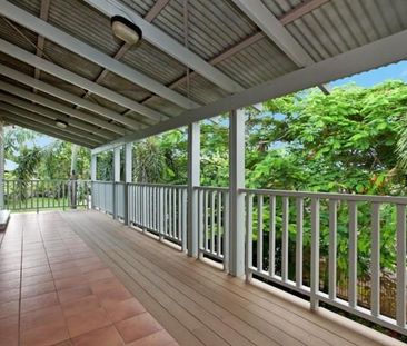 LIGHT-FILLED FAMILY HOME! - Photo 6