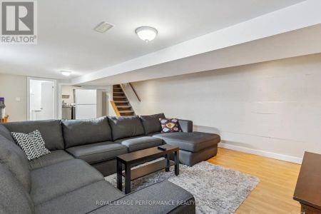 544 PARKDALE AVENUE - Photo 3