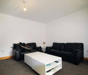 5 bedroom semi-detached house to rent - Photo 5