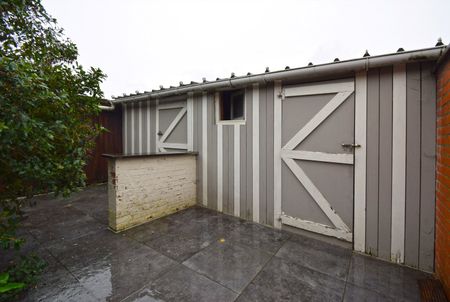 KARAKTERVOLLE WONING MET STADSTUIN - Photo 5