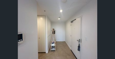 Spacious 1-Bedroom Apartment in Prime Location – Walk to USYD & UTS - Photo 2