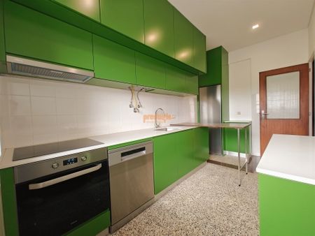 Apartamento T4 - Photo 2