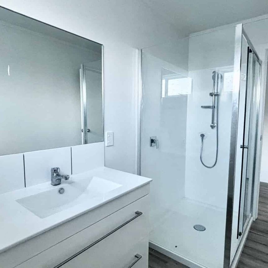 Freshly rennovated and new - 2 Bedrooms - Melling - Photo 1