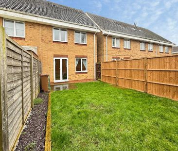 3 bedroom terraced house to rent - Photo 6