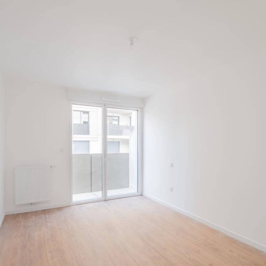 Rental Apartment Bordeaux Saint-Jean - Photo 1