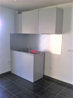 Location Appartement 3 pièces 60m² LORMONT 33310 - Photo 1