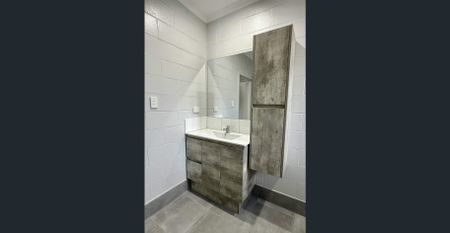 FOR LEASE – 5 x Modern 2-Bedroom Units - Photo 5