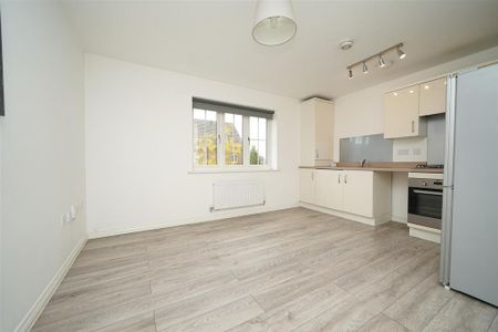 2 bedroom coach house to rent - Photo 5