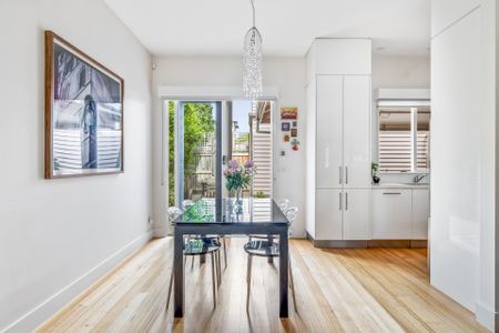 Thinking of selling? Contact our agent - Photo 2