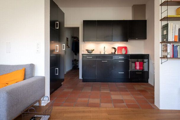 APPARTEMENT 2 PIÈCES À BÂLE - ALTSTADT/KLEINBASEL, MEUBLÉ, TEMPORAIRE - Photo 1