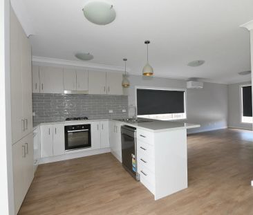 Well Appointed Duplex - Photo 6