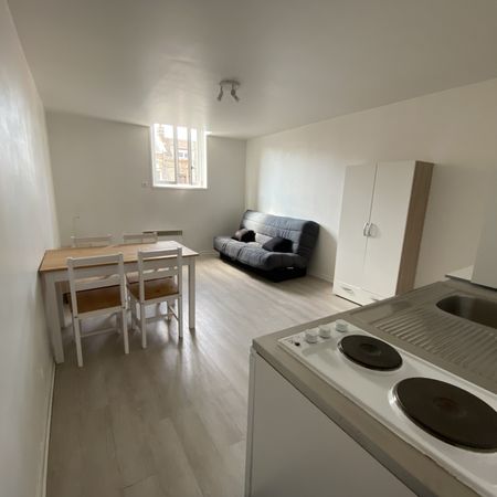 STUDIO MEUBLE SAINT HONORÉ chauffage compris - VISITE VIRTUELLE - Photo 3