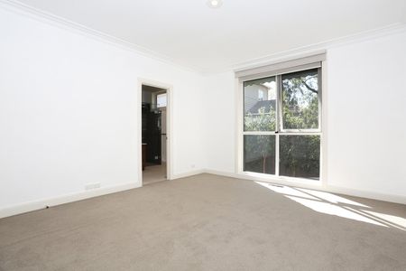 3/6 Blackburn Street, Surrey Hills VIC 3127 - Photo 3