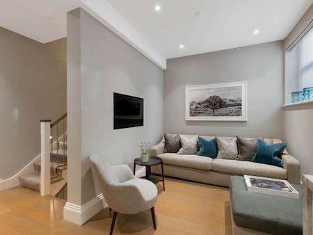 3 bedroom mews to rent - Photo 5