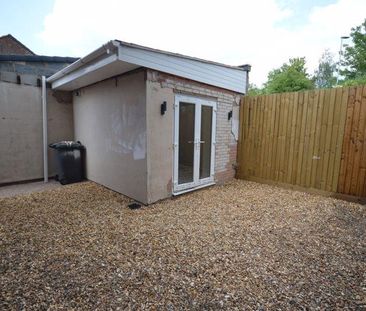 1 bedroom bungalow to rent - Photo 2