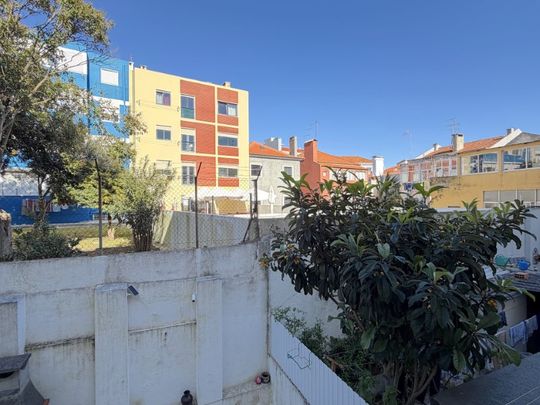Apartamento T2 em Lisboa - Foto 1