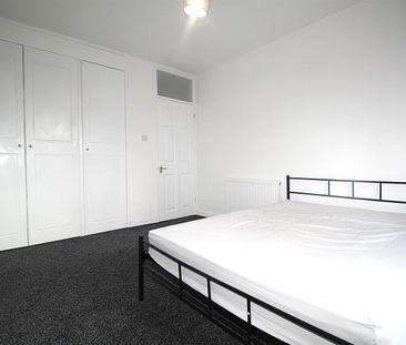 2 Bedroom Maisonette To Let - Photo 3