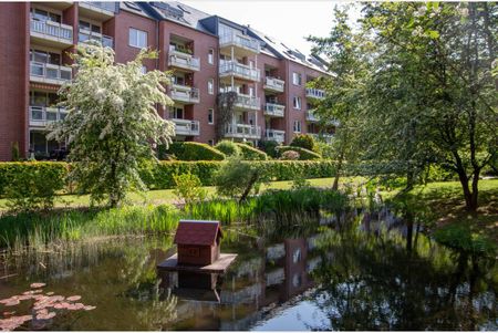 - Große Galeriewohnung mit Parkett - Bad mit Wanne und Dusche - Foto 2