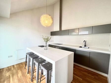 2 bedroom end of terrace house to rent - Photo 4