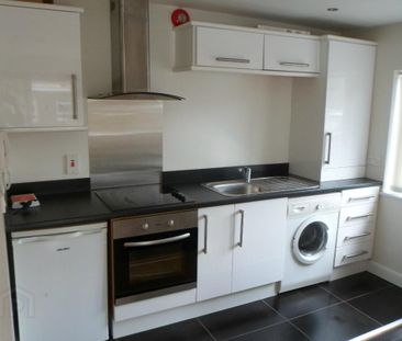 Apt 3, 53 University Street, Belfast, BT7 1FY - Photo 2